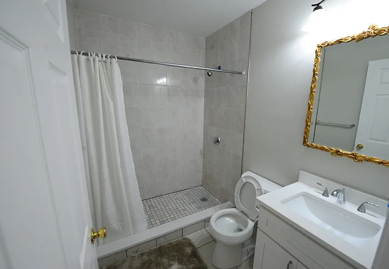 259 Kent St #1 — Photo 10