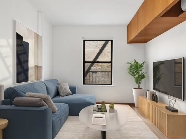 305 8th Avenue image 1 of 8