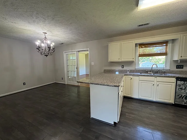 5870 McDonald Rd — Photo 7