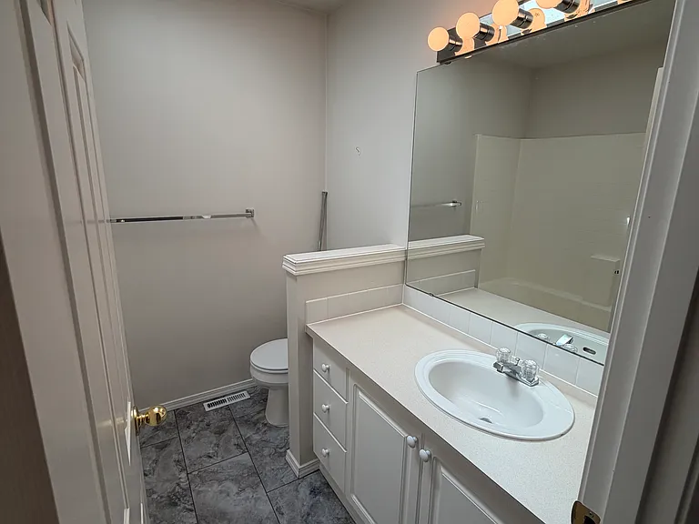 4604 160th Pl SW — Photo 21