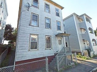 26 Lodi St, Worcester, MA 01608