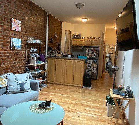 3rd image of 242 5th Ave APT 4L