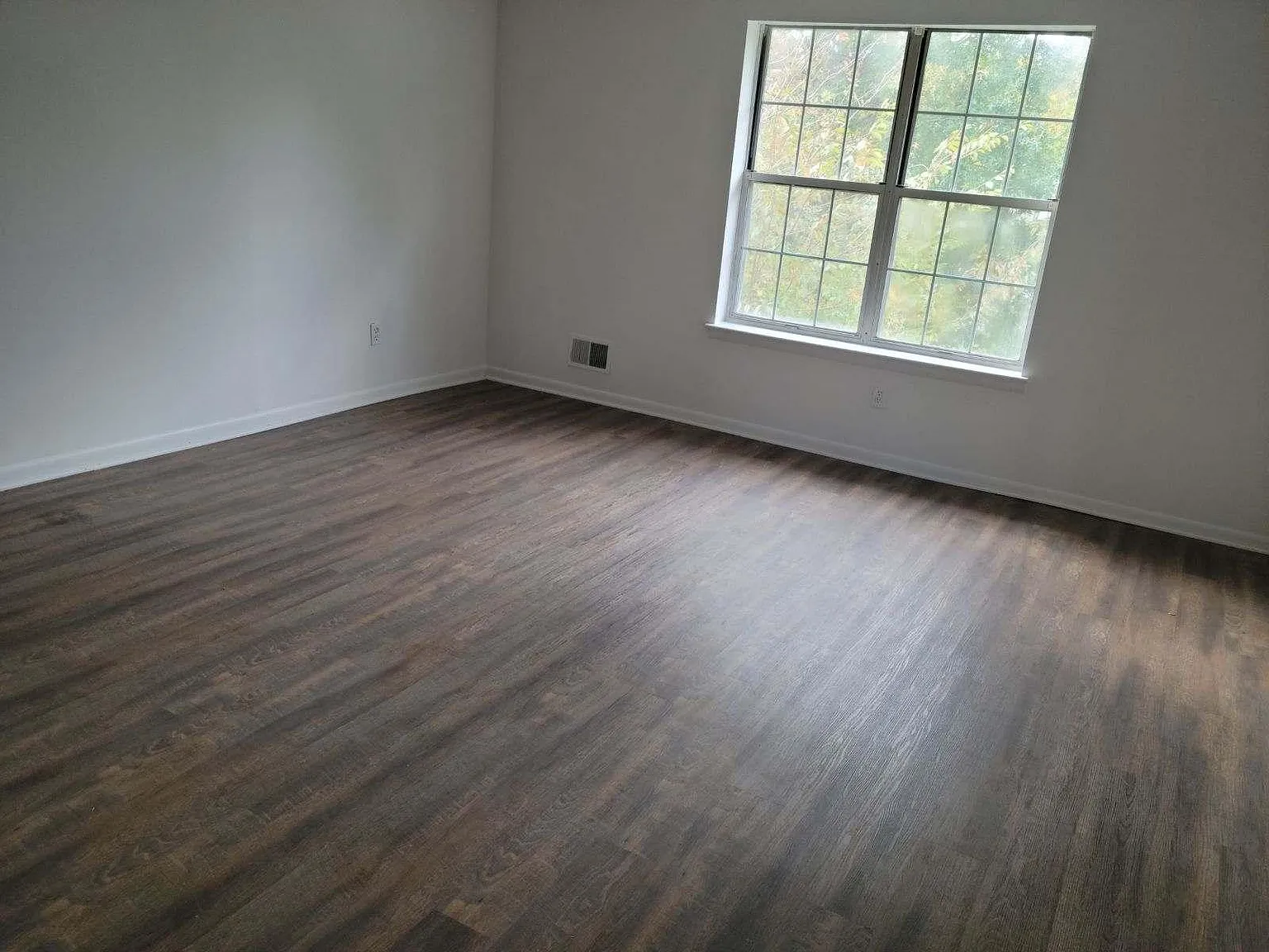 2 bed, 975 sqft, $1,475 — Photo 2