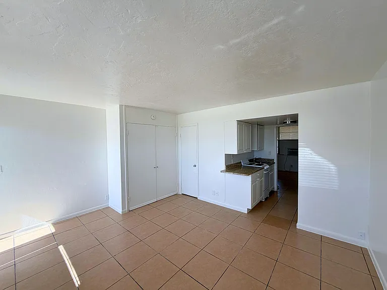 4611 South Congress Ave — Photo 19