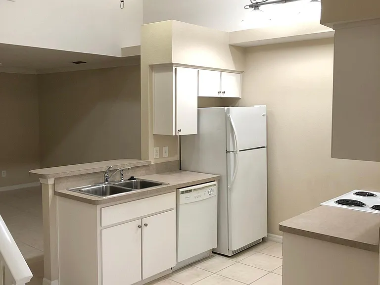 7392 Mead Dr — Photo 37