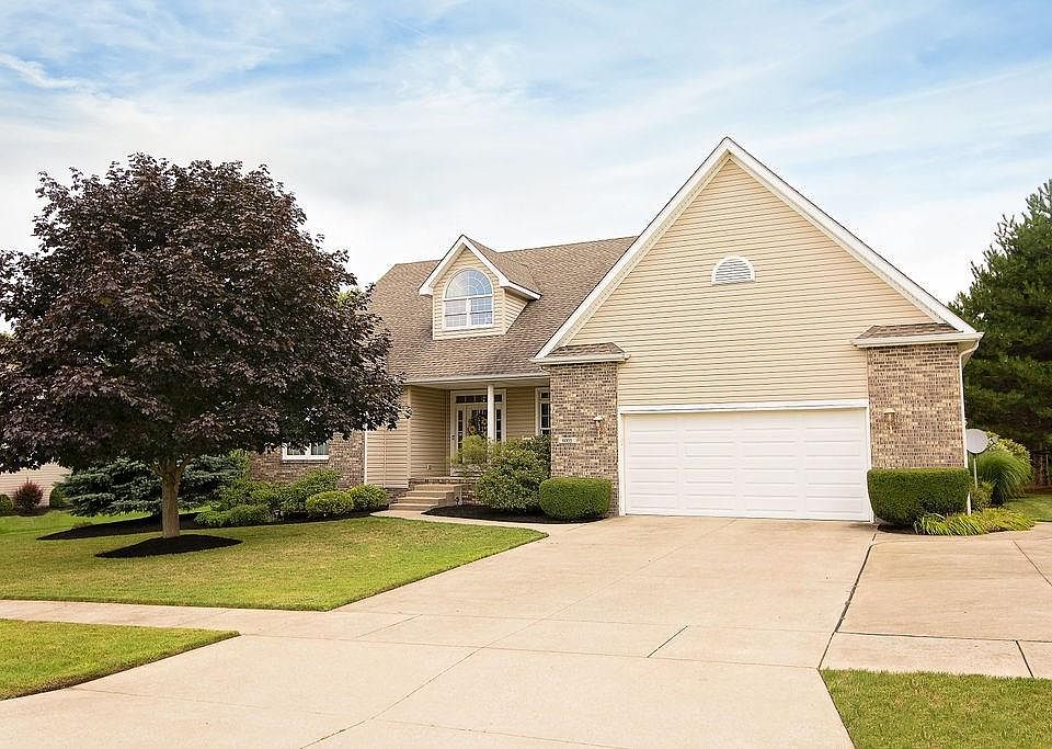 1st image of 6005 Pebble Creek Dr