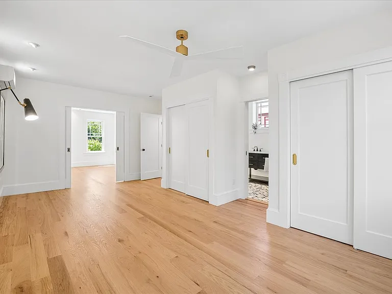 51 Main St #51 — Photo 26