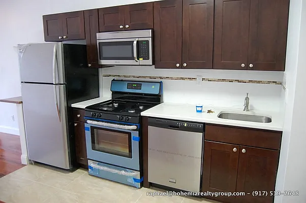 Rented by Bohemia Realty Group | media 7