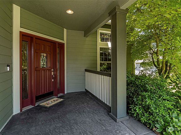 4th image of 2616 91st Avenue E