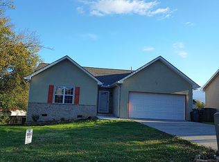 1664 Banyan Ln, Knoxville, TN 37914