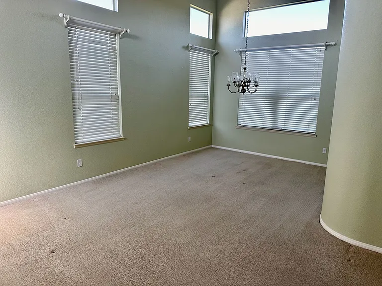 5155 Avenida De La Plata — Photo 23