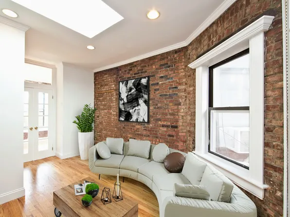 13 Essex Street image 1 of 23