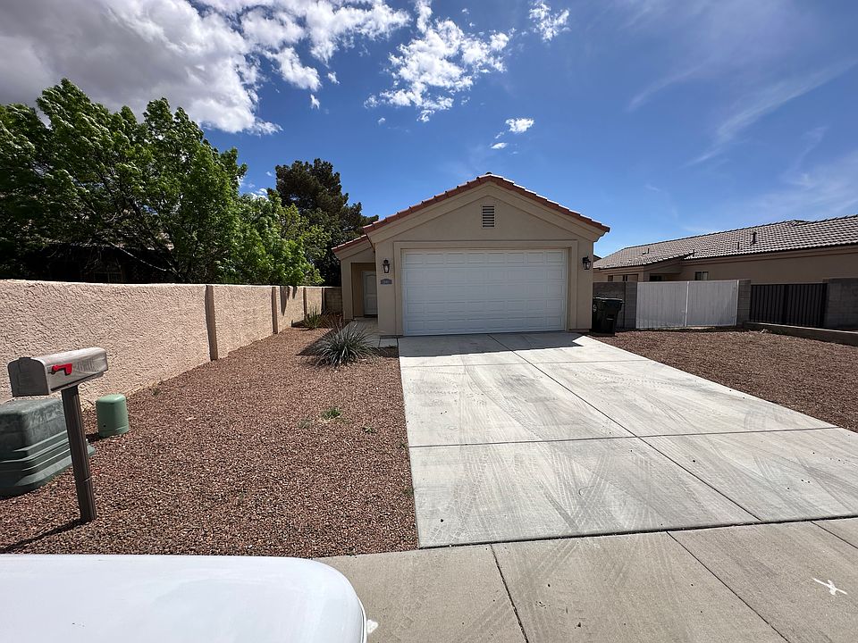 1st image of 2640 Wallapai Ave
