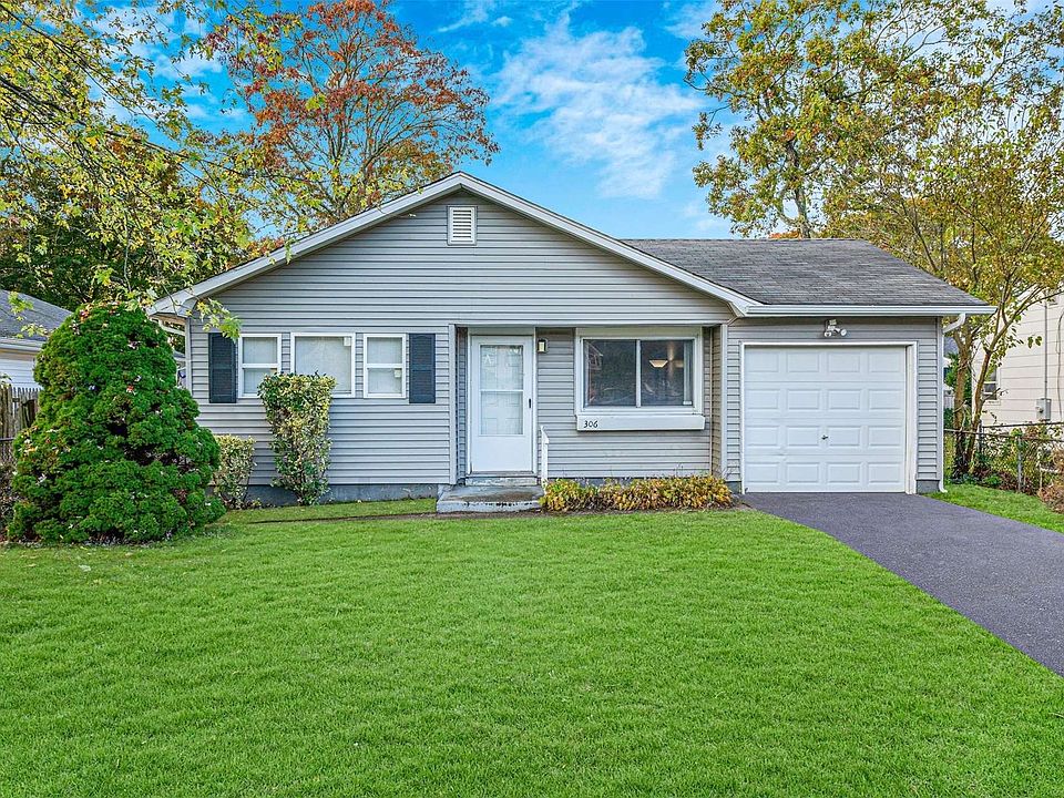 306 William Floyd Parkway, Shirley, NY 11967 Zillow