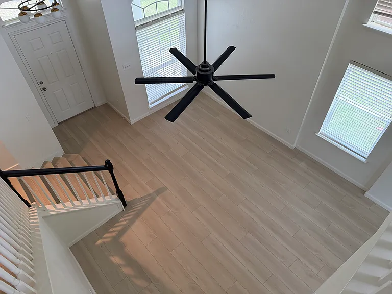 1016 Starlight Dr — Photo 29