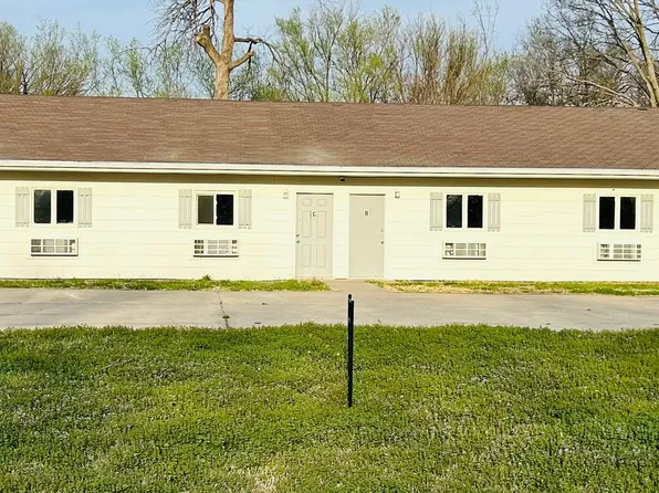 708 W 10th St, Junction City, KS