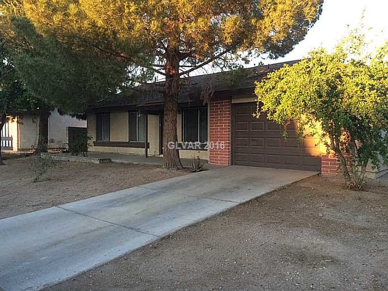 1st image of 216 Carlin Ave
