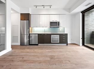 109 Vaughan Rd #207, Toronto, ON M6C 0B1