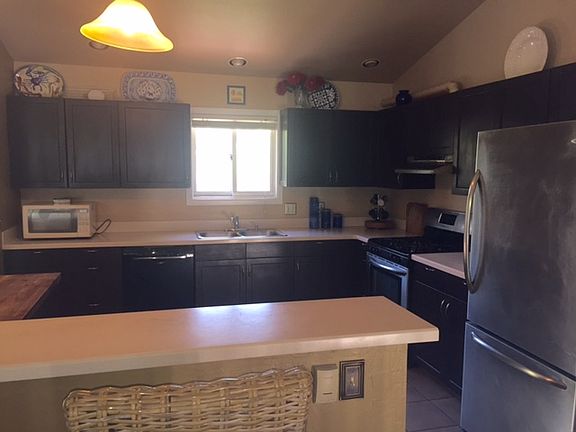 3rd image of 26 Beaver Ln
