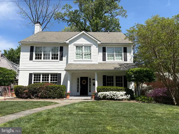 5909 Madawaska Rd, Bethesda, MD 20816