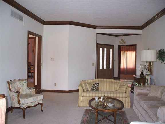 5th image of 4619 Glen Moor Way