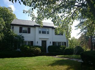 31 Arlington Rd, Brookline, MA 02467