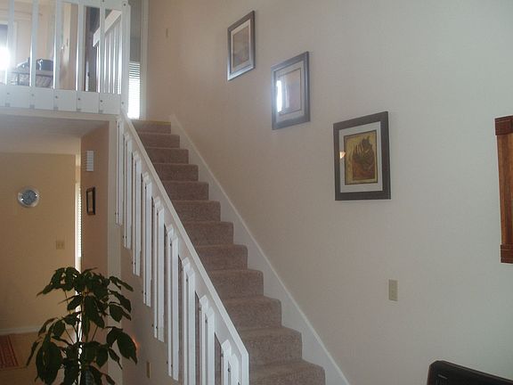 STAIRWAY/UPSTAIRS