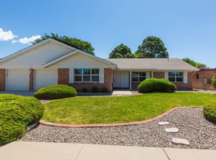 7640 Arroyo Del Oso Ave NE, Albuquerque, NM 87109