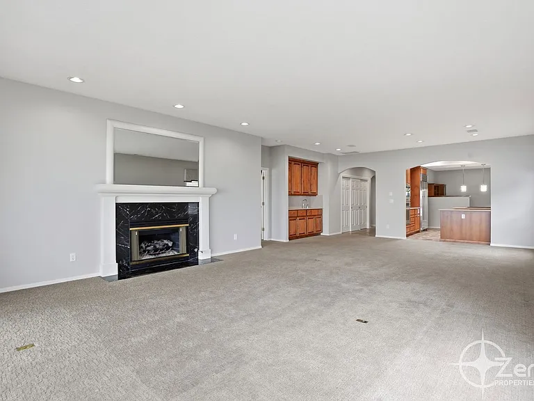 6903 SE Riverside Dr #3 — Photo 1