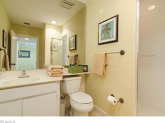 4th image of 512 Tierra Mar Ln E