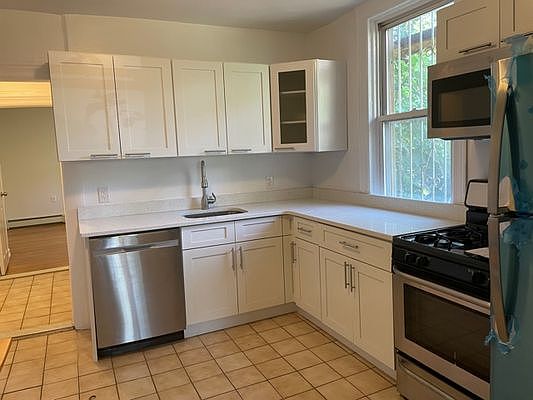 3rd image of 3242 Cambridge Ave #1A