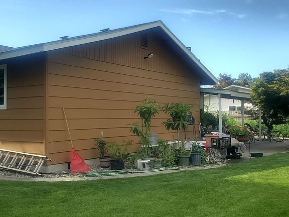 2nd image of 808 Road 35