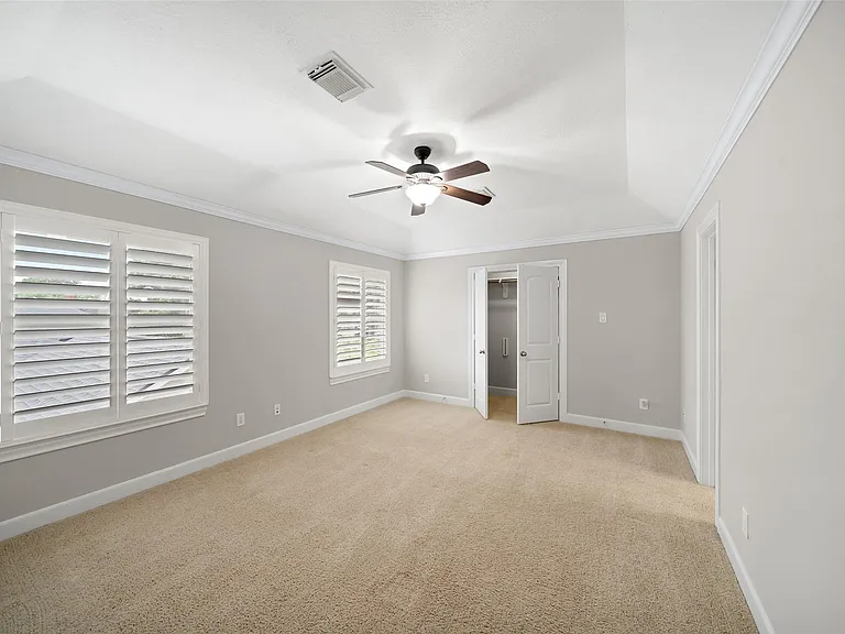 390 Wedgewood Dr — Photo 41