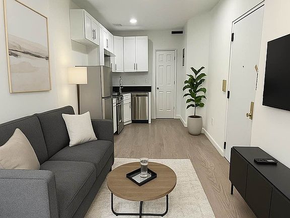 2nd image of 510 E 5th St APT 10