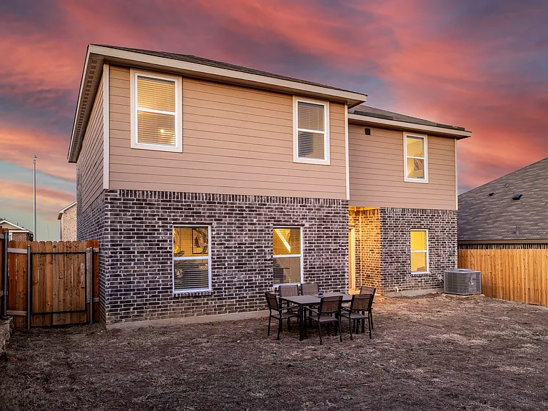 7640 Noble Oaks Dr — Photo 47