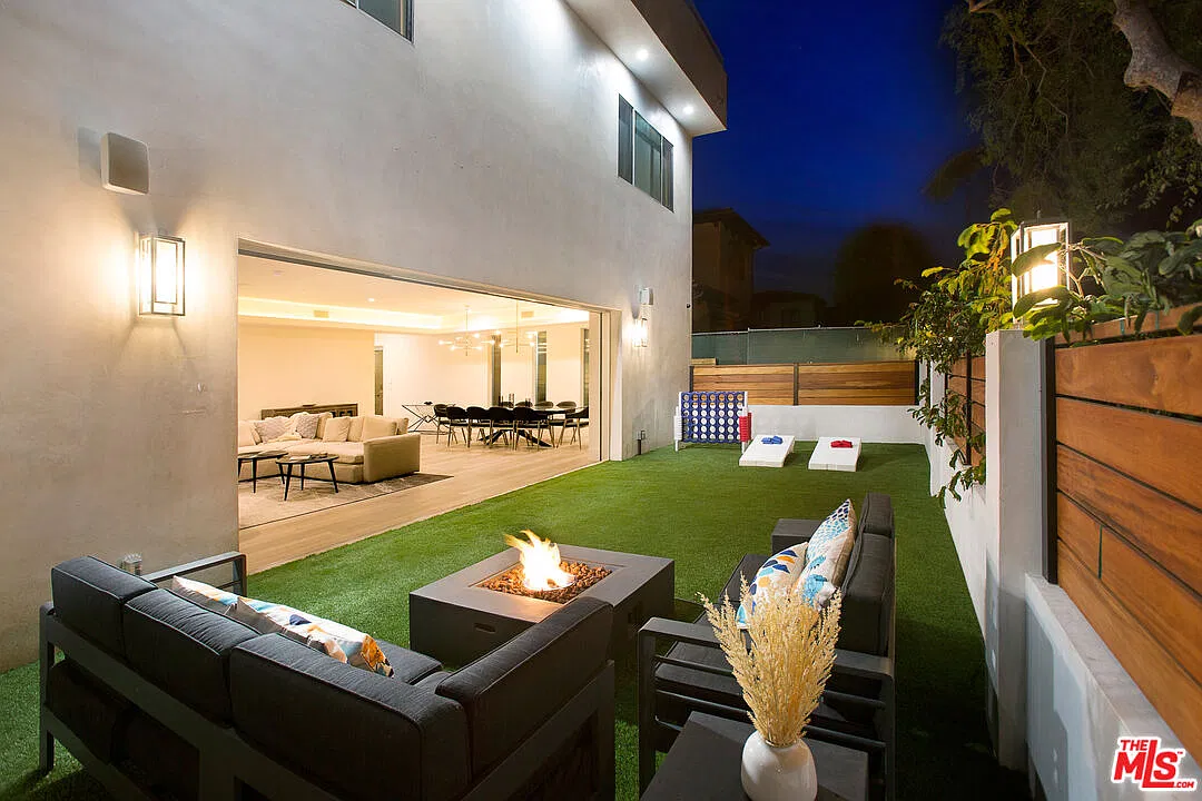 5 bed, 4.5 bath, 4300 sqft, $10,495 — Photo 4