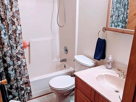 5th image of 31478 River Dr