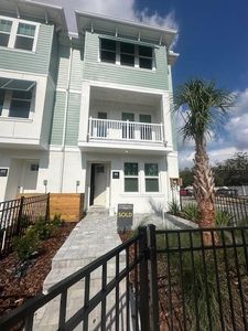 456 31st St N, Saint Petersburg, FL, 33713
