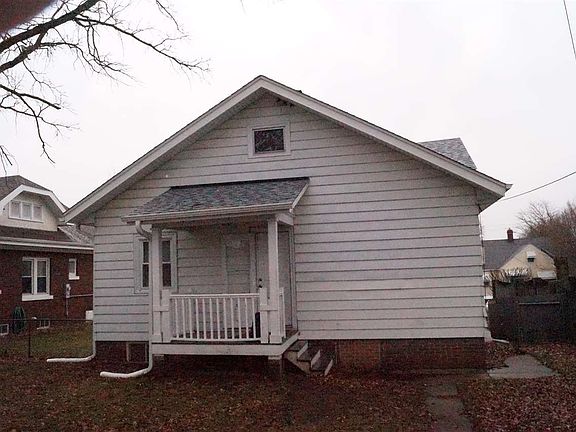 4th image of 2333 15th Ave