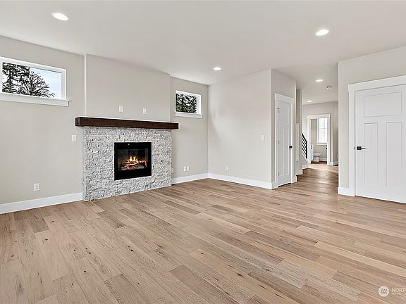 Photos are of another 2200 Plan built at a different Harbour Homes community.  Colors & details will vary. Ask for details>