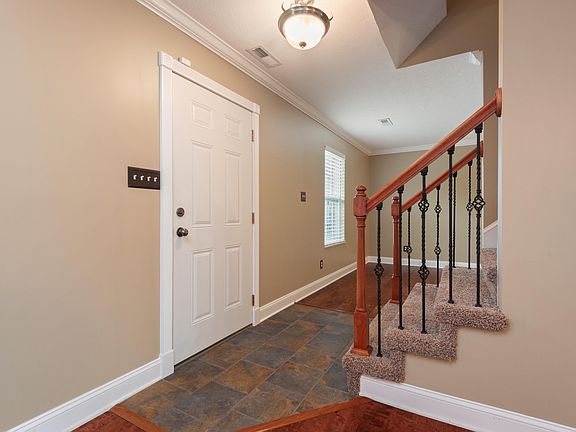 3rd image of 7307 Red Clover Ln