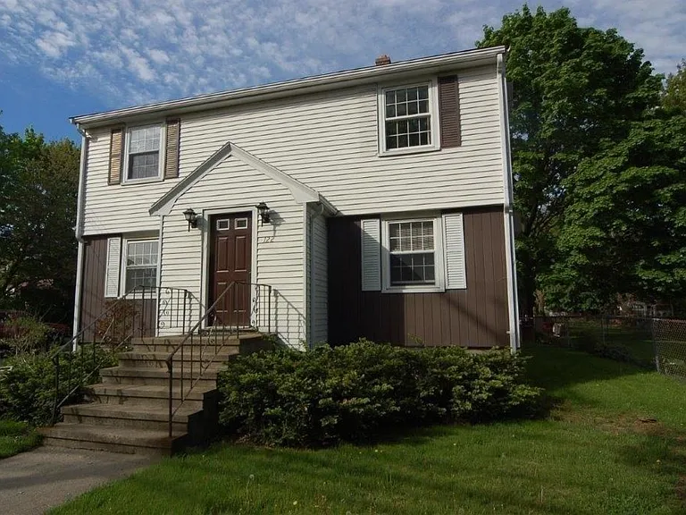 122 Warren St #1 — Photo 2