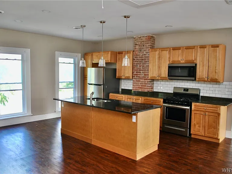 124 Normal Ave #2 — Photo 5