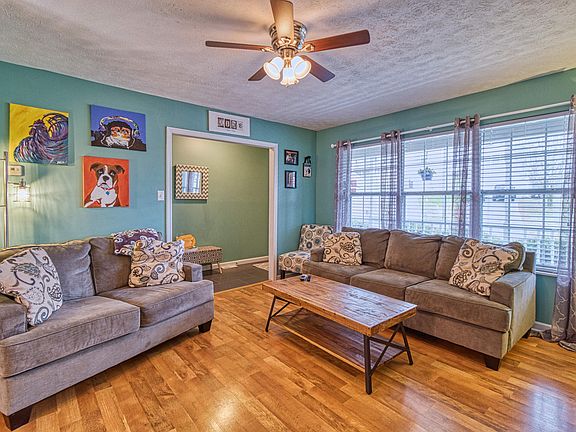 4th image of 4523 Twin Pines Dr