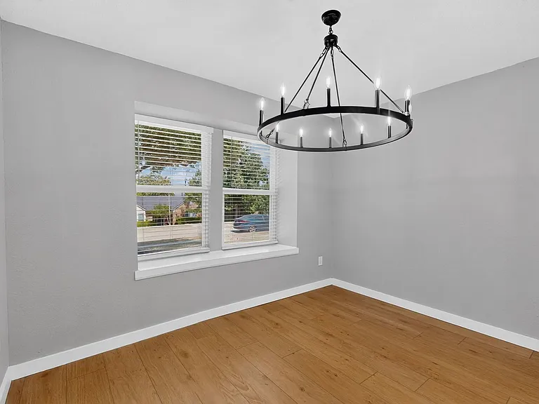 215 Aspenway Dr — Photo 21