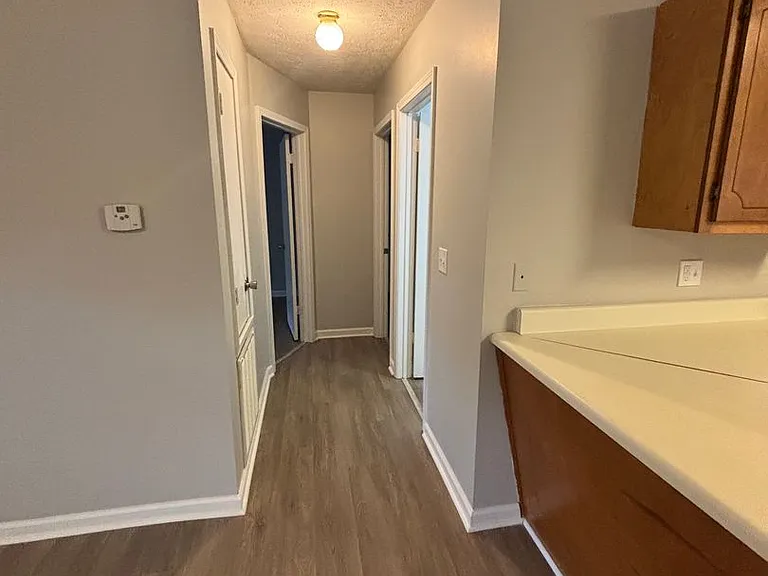 105 Wheeler Dr — Photo 6