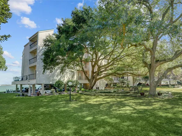 351 Lakeside Ln APT 102, Houston, TX 77058