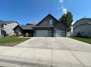5272 N Cortona Way, Meridian, ID 83646