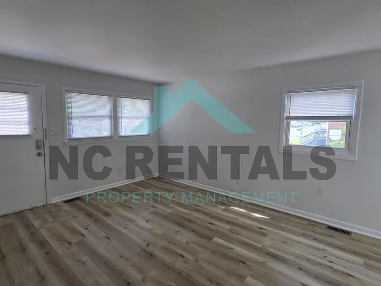 710 Reid St — Photo 6