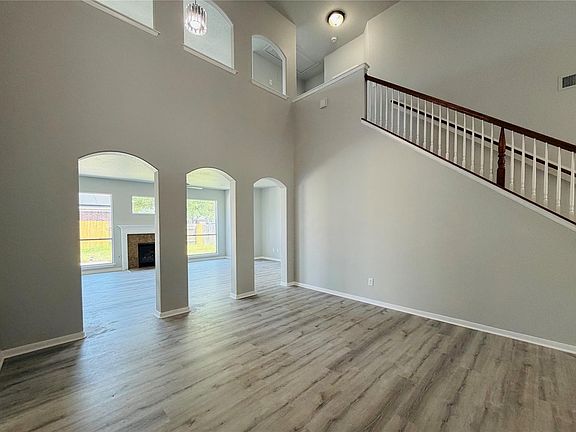 3rd image of 20702 Dappled Ridge Way